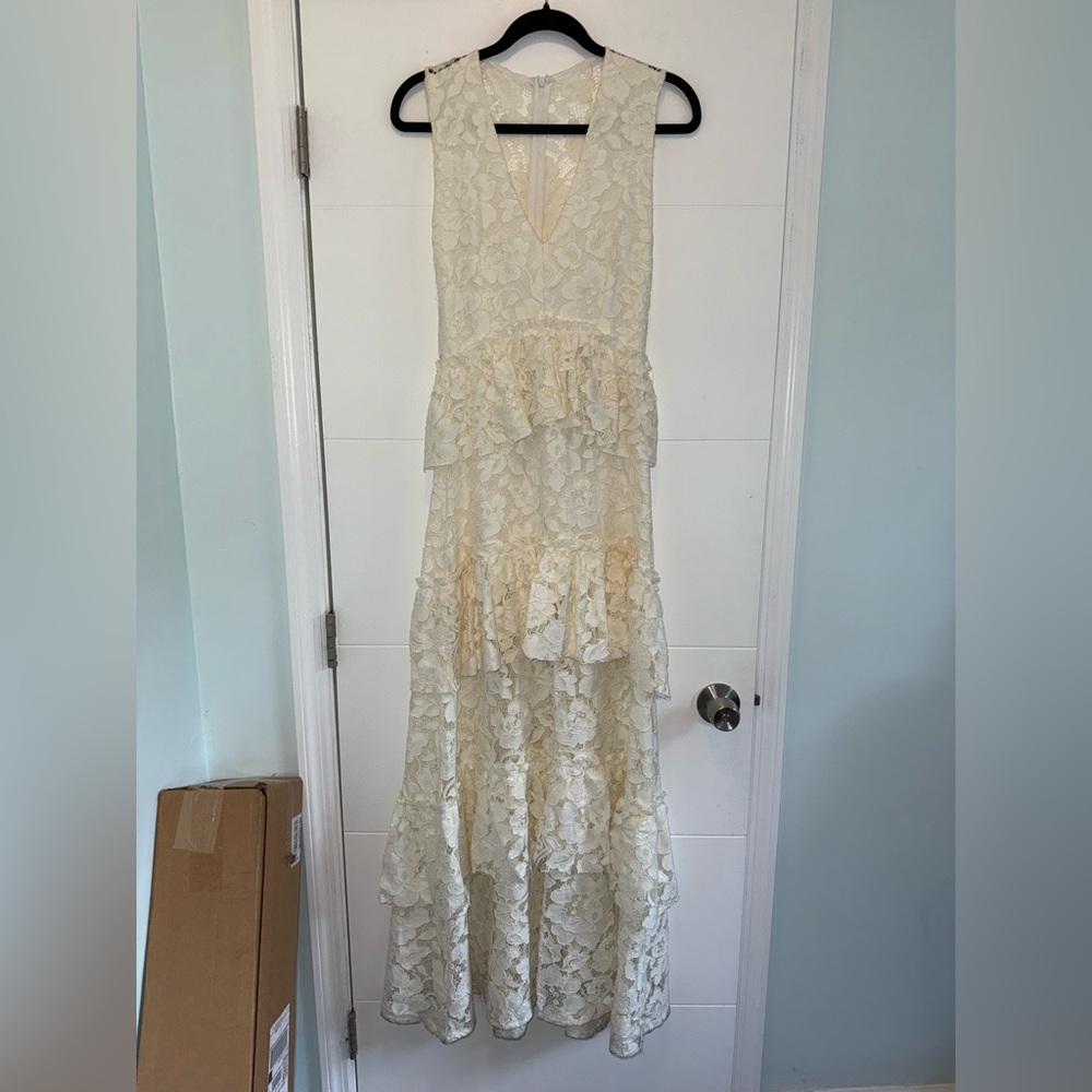 Alexis Lace Beige Tiered Wedding Dress Maxi XS